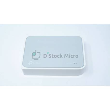 dstockmicro.com TP-Link TL-SF1005D 5-port 10/100Mbps desktop switch