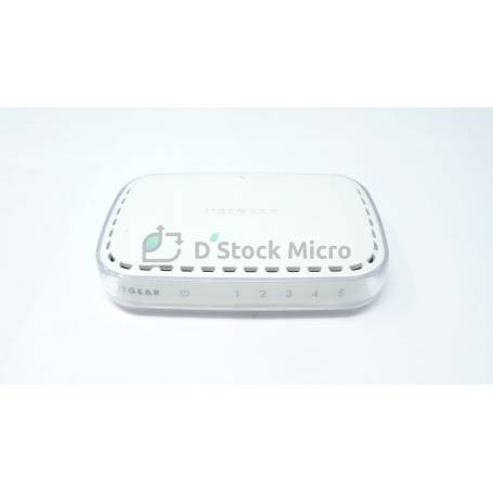 dstockmicro.com Switch Netgear FS605v3 - 5 ports - 10/100 Fast Ethernet - Non géré