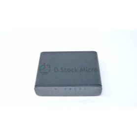 Switch de bureau Edimax ES-3305P V1 - 5 ports 10/100Mbps - Non géré