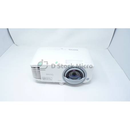 dstockmicro.com Vidéoprojecteur BenQ MW826ST - VGA - HDMI sans télécommande