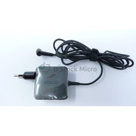 dstockmicro.com Charger / Power Supply Asus AD2066020 (Type 010 1LF) - 19V 2.37A 45W